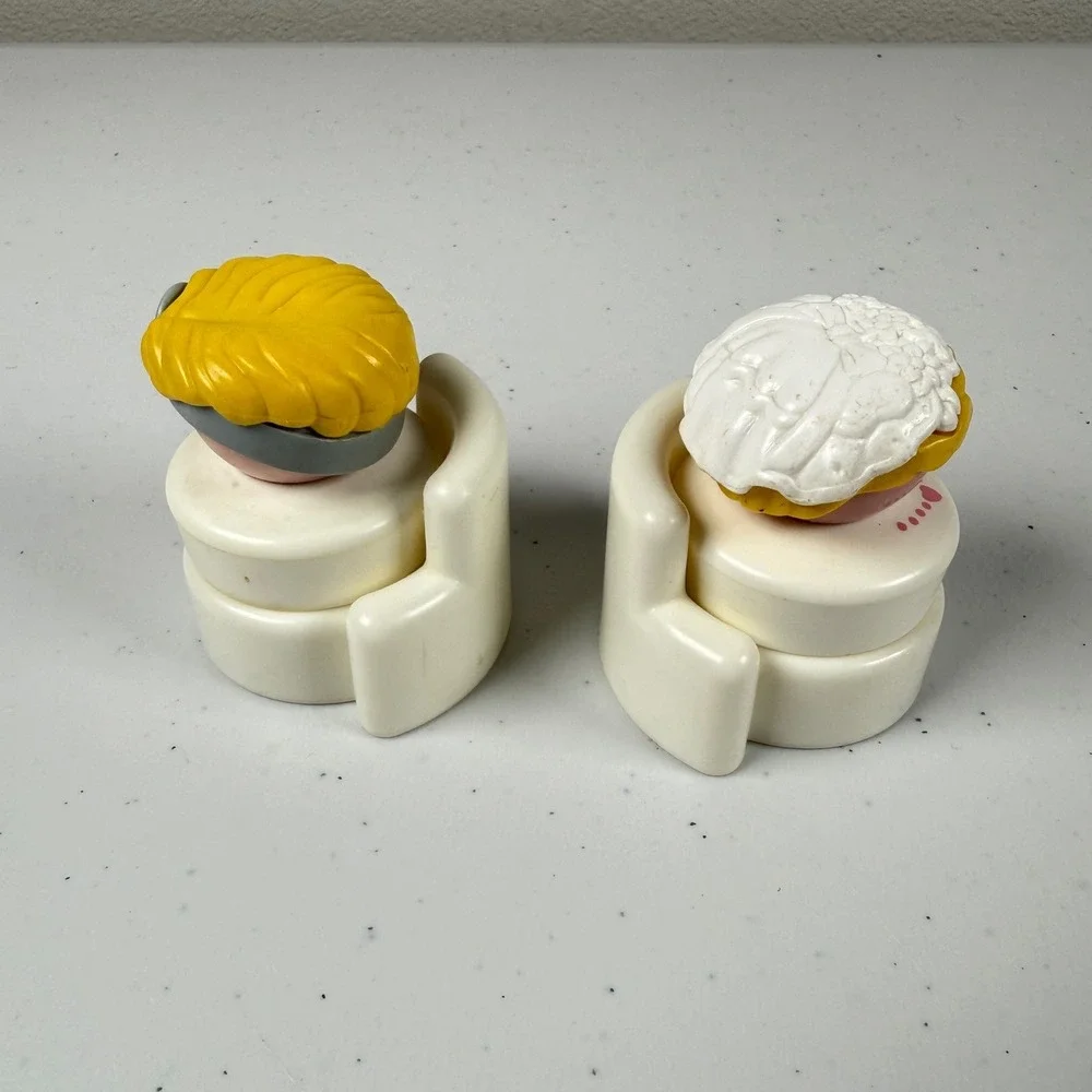 Vintage Fisher Price Chunky Little People White 1990 Doctor Bride Figures 90s
